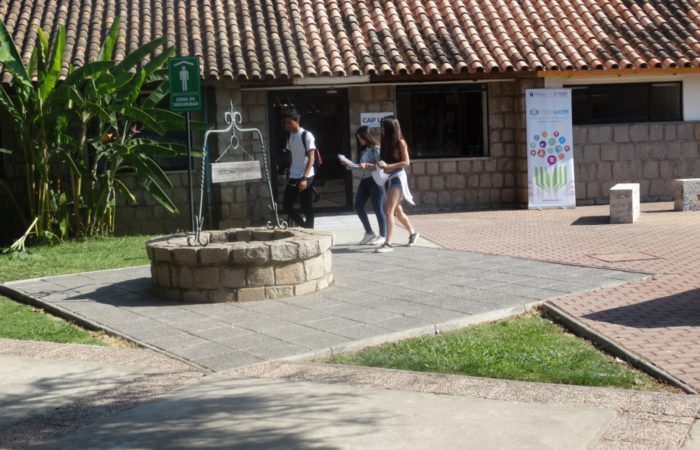 CENTRO DE APOYO AL APRENDIZAJE MÁS CERCA DE LOS ESTUDIANTES