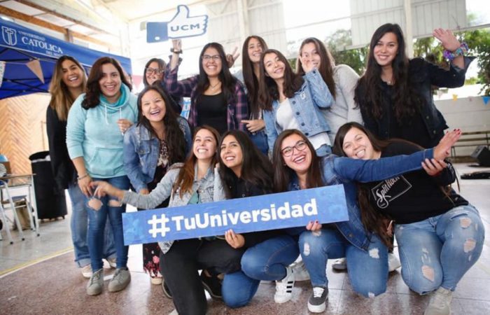 NOVATOS PARTICIPAN DE INTERACTIVA Y ANIMADA FERIA DE INDUCCIÓN
