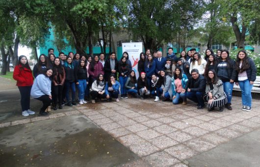“LOS PROFESORES DEBEN BUSCAR LA FORMA PARA SER UN APORTE REAL AL DESARROLLO DE LA SOCIEDAD”
